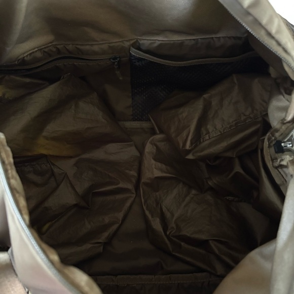 Lululemon Dark Green Duffle Bag - Picture 16 of 16